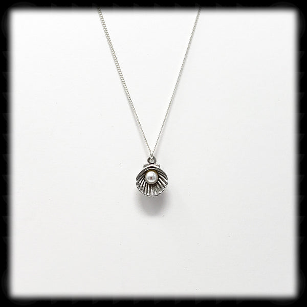 #M035N- Pearl in Shell Necklace- Silver