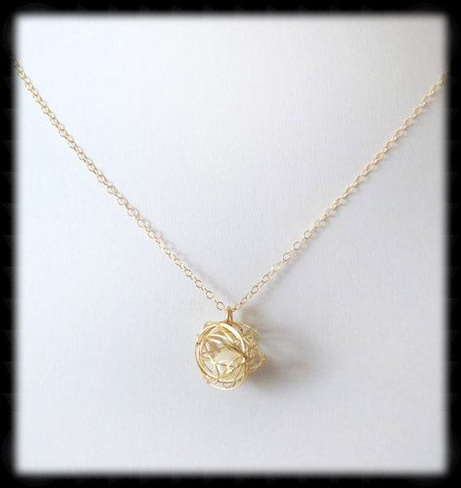 #MM18N-Pearl in Nest Necklace- Gold